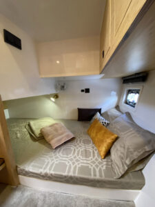 Flagship 920 кормовая каюта