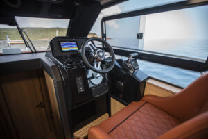 Flagship 920 место рулевого