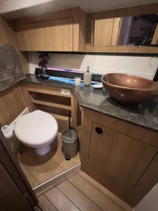 Flagship 820 гальюн