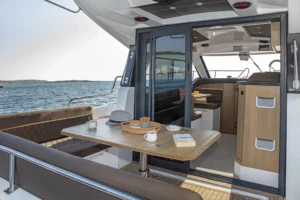 Flagship 820 кокпит