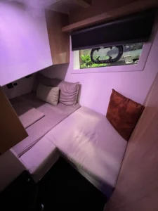 Flagship 820 кормовая каюта