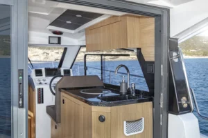 Flagship 820 раздвижная дверь в салон