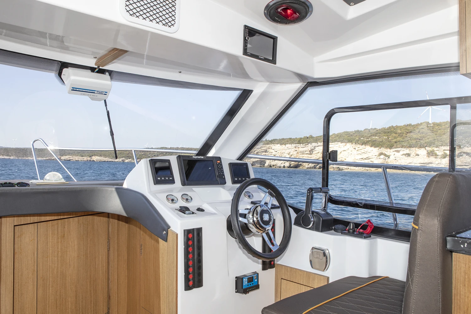 Интерьер Flagship 820